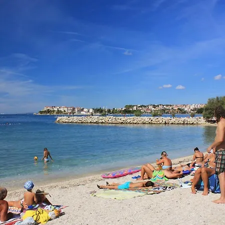 With A Parking Space Podstrana, Split - 13555 Daire *