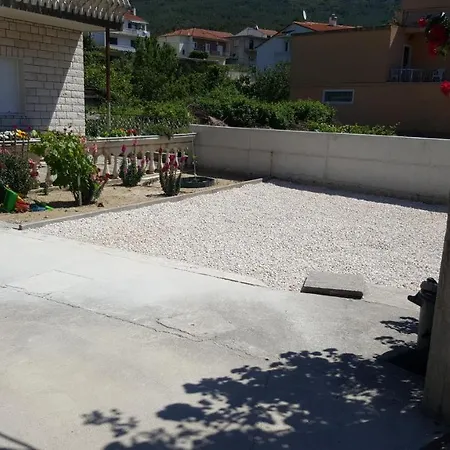 With A Parking Space Podstrana, Split - 13555 Daire